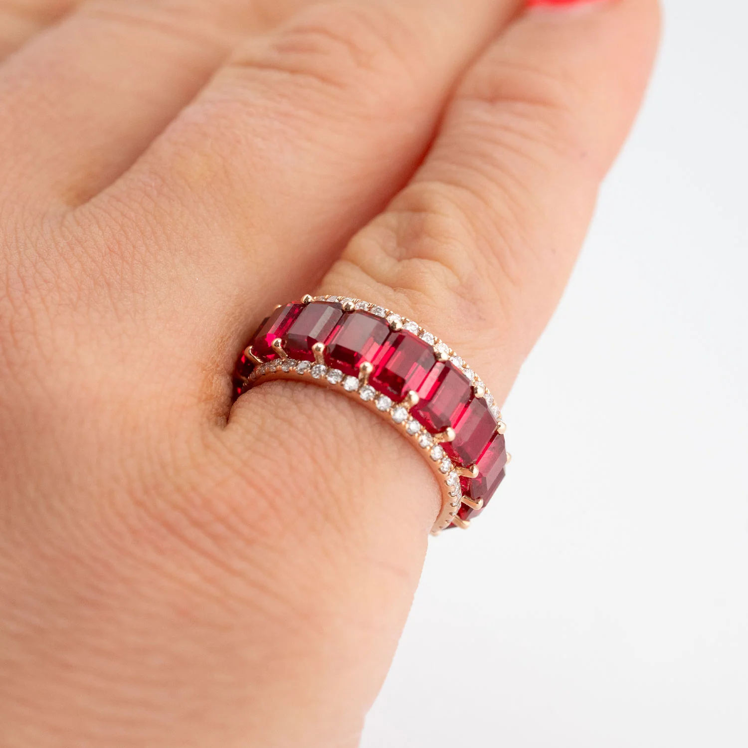 14K Gold Eternity Ring with 8.595ct Rubies and 0.574ct Diamonds - Image 6