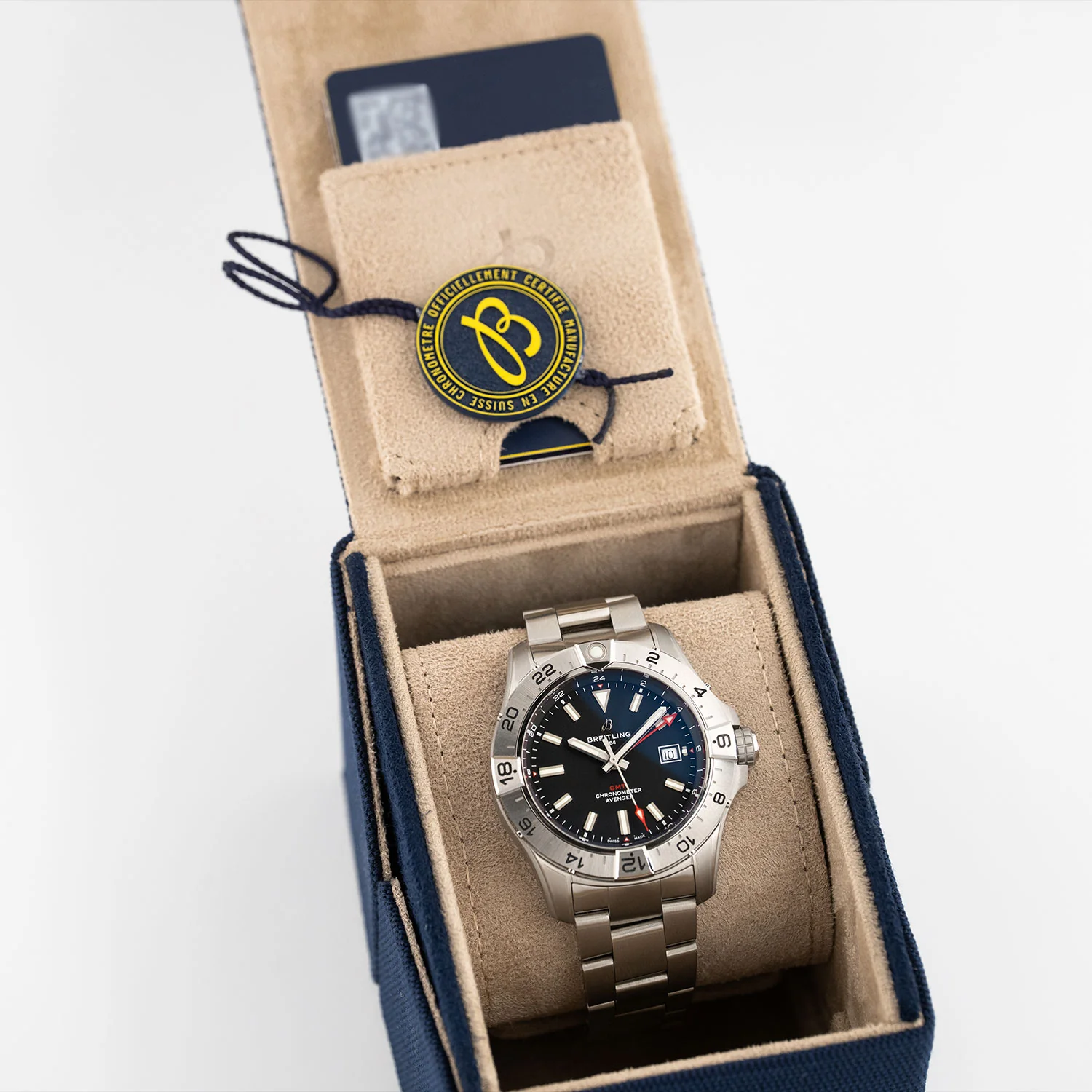 Avenger Automatic GMT 44mm Black Dial 2026 - A32320101B1A1 - Image 7
