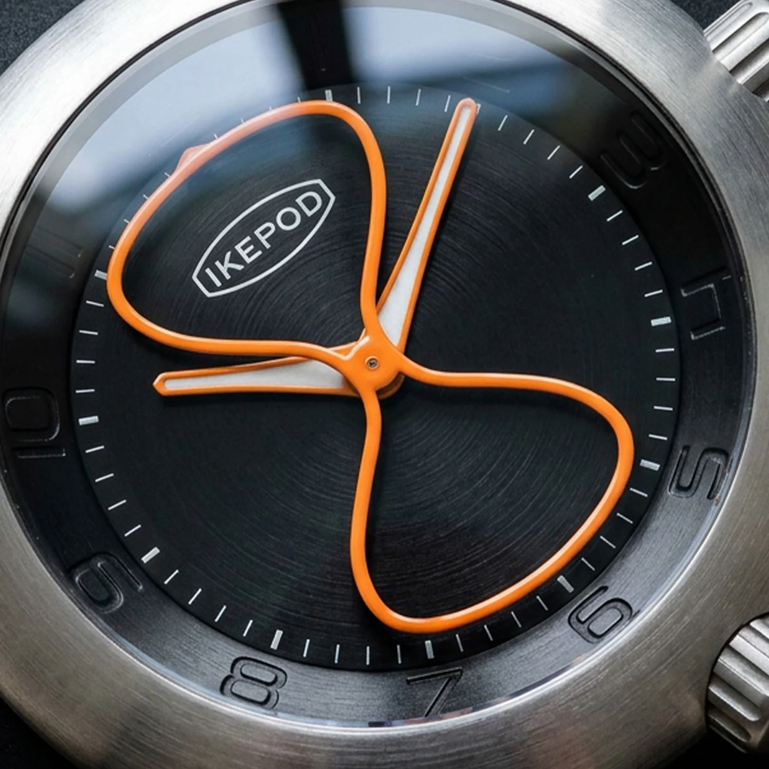 Duopod Black Hour Glass - D001SILB - Image 3