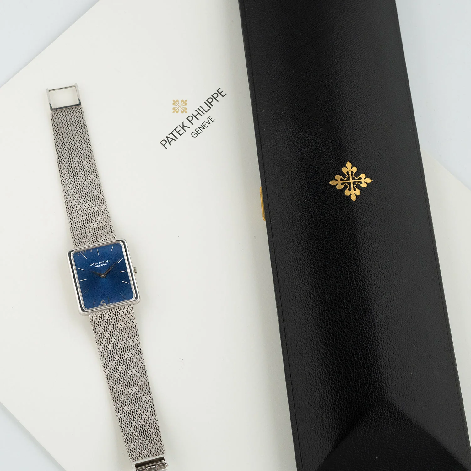 Rectangular White Gold Rare Blue Enamel Dial 1978 - 3599 - Image 8