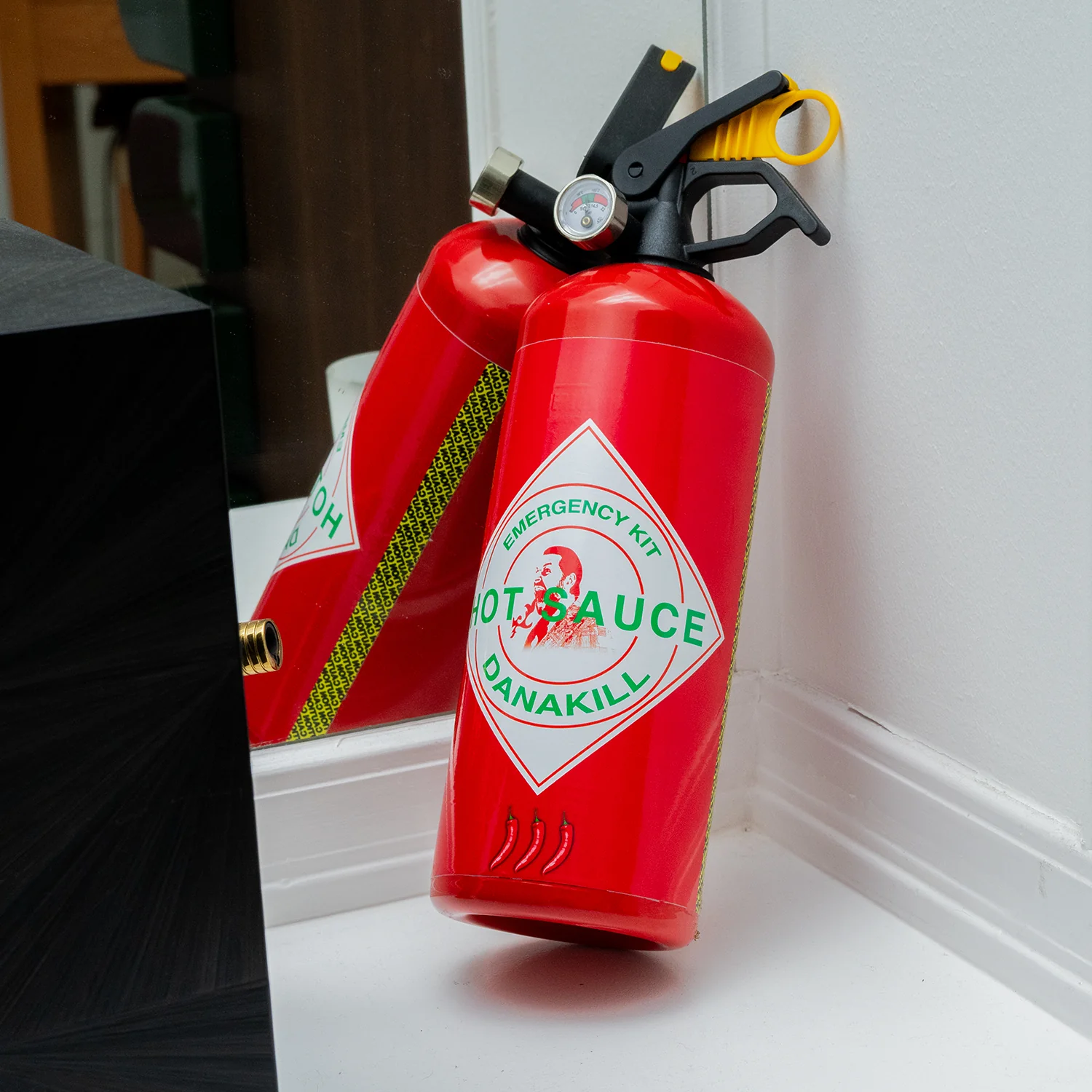 Emergency Design Feuerlöscher - Hot Sauce - Image 5
