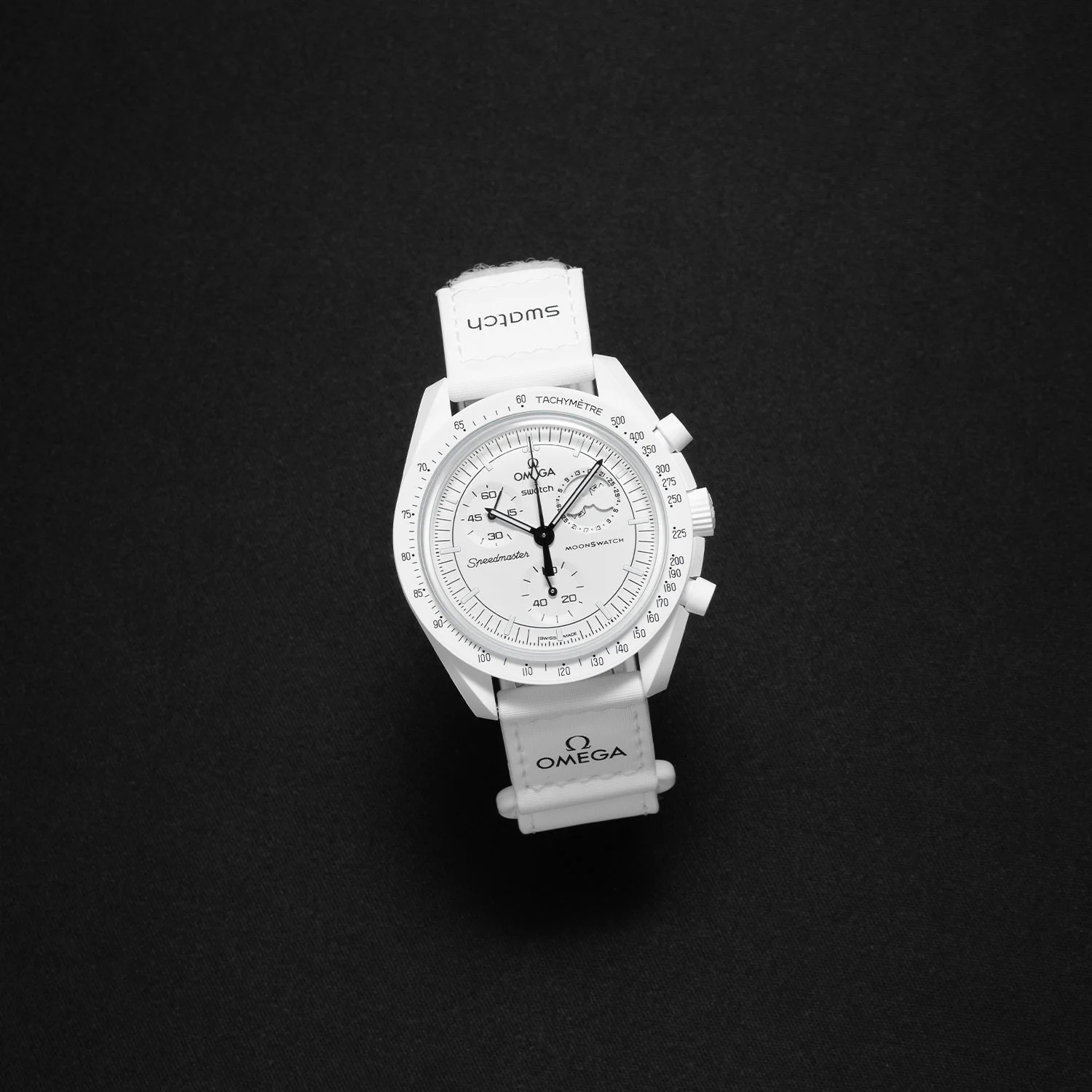 Swatch X Omega Moonswatch - Snoopy - Image 2