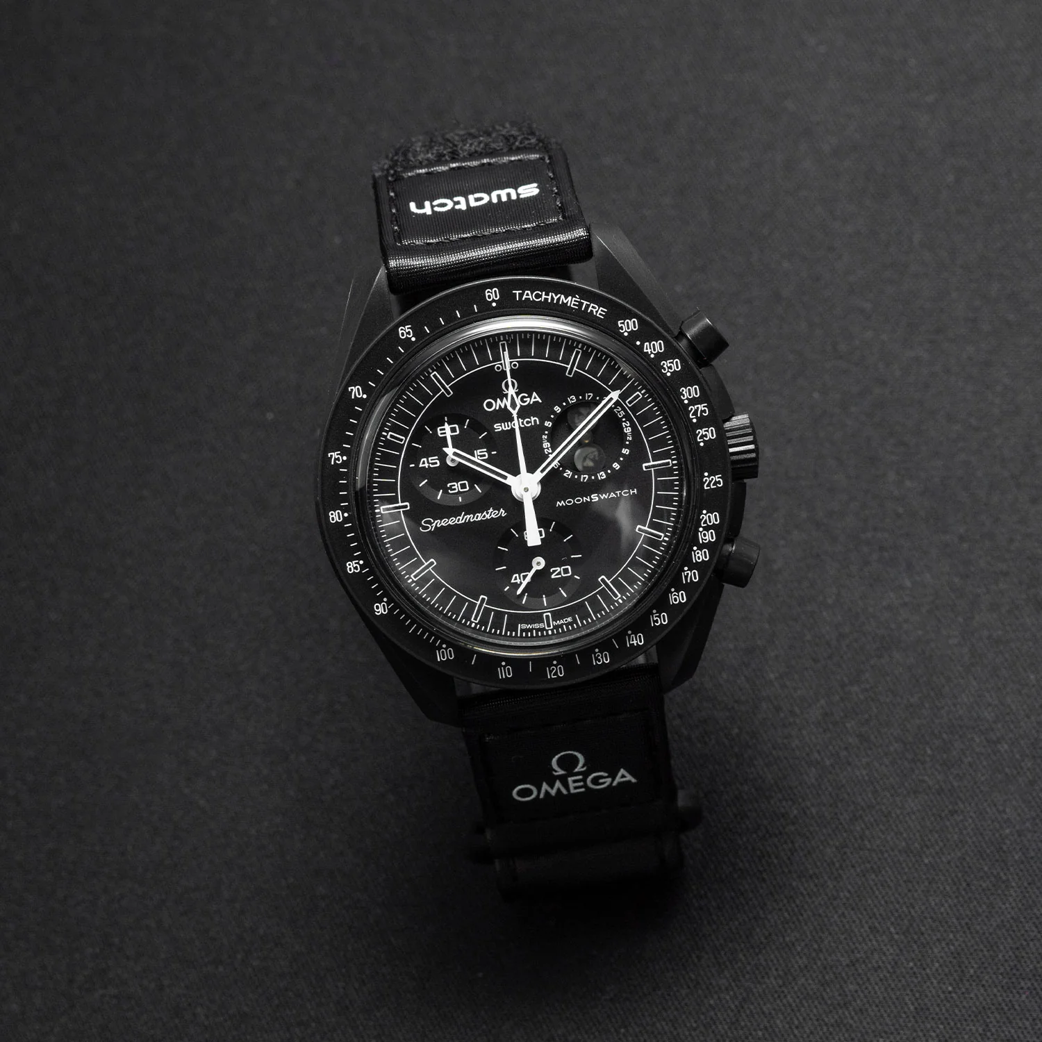 Swatch X Omega Moonswatch - Snoopy Black - Image 2