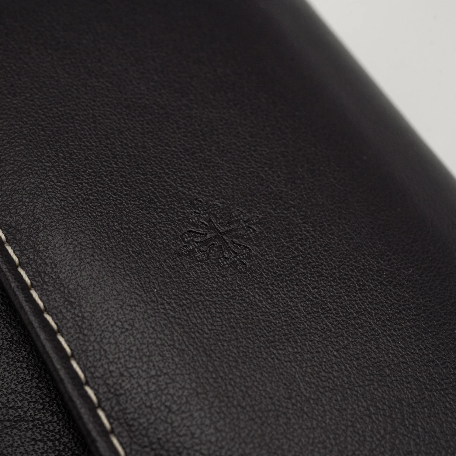 Travel Case - Image 4