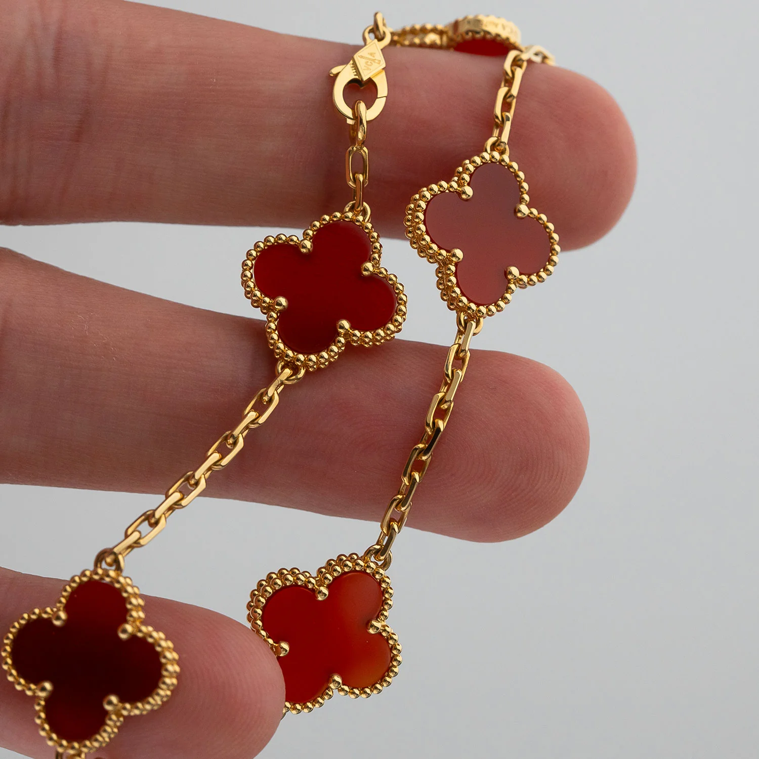Vintage Alhambra 5 Motif Bracelet Carnelian - Image 5