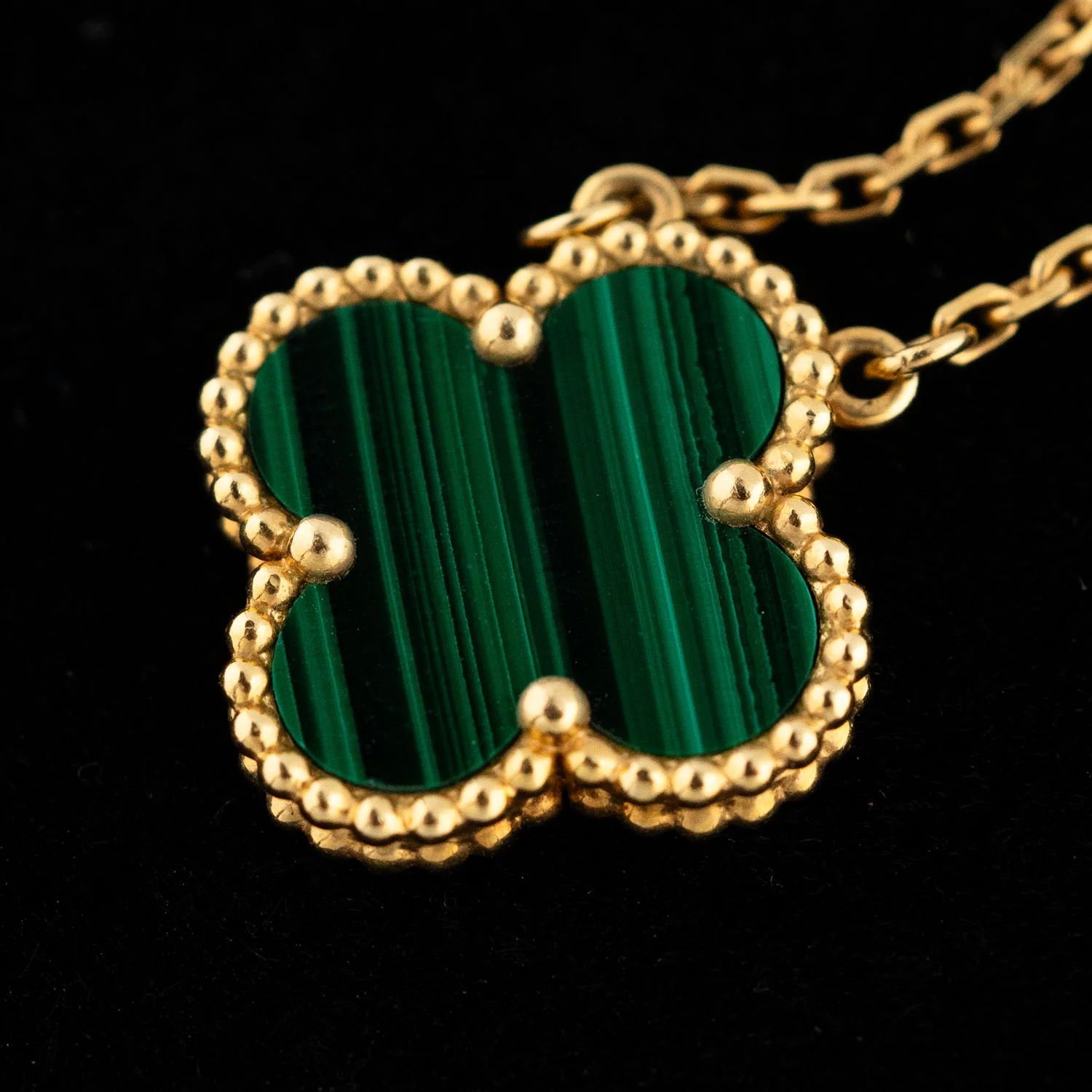 Vintage Alhambra Necklace Malchite 750YG - Image 3
